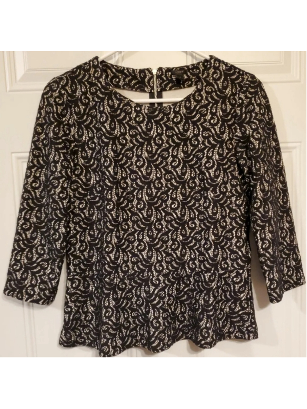 J. CREW 3/4 sleeve black lace Peplum blouse with 1/2 back zip Euc